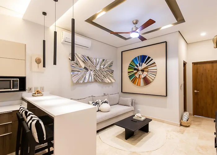 Art House - Filtered Water & 2 Free Clubs Zone * Tulum