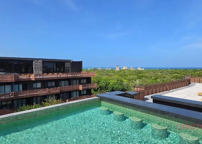 Art House - Filtered Water & 2 Free Clubs Zone Apartment