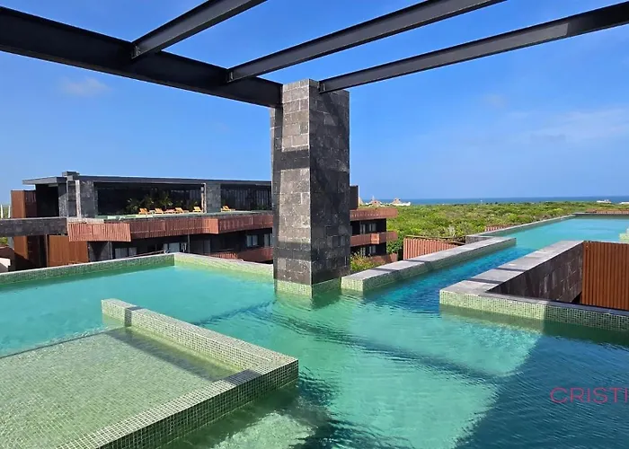 Art House - Filtered Water & 2 Free Clubs Zone Tulum
