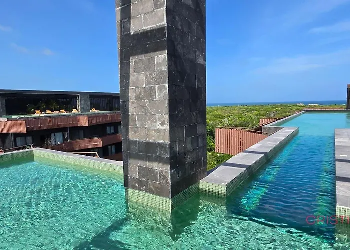 Art House - Filtered Water & 2 Free Clubs Zone Apartment *