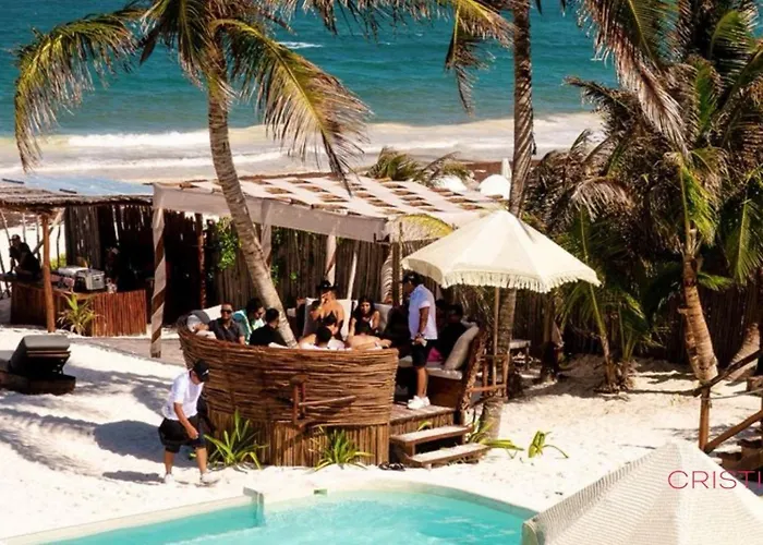 Art House - Filtered Water & 2 Free Clubs Zone * Tulum